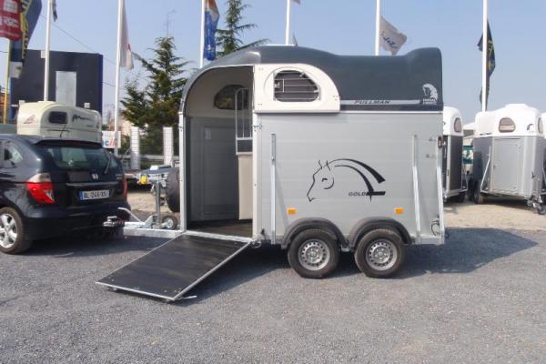 VAN 2 PLACES CHEVAL LIBERTE GOLD ALULINE
