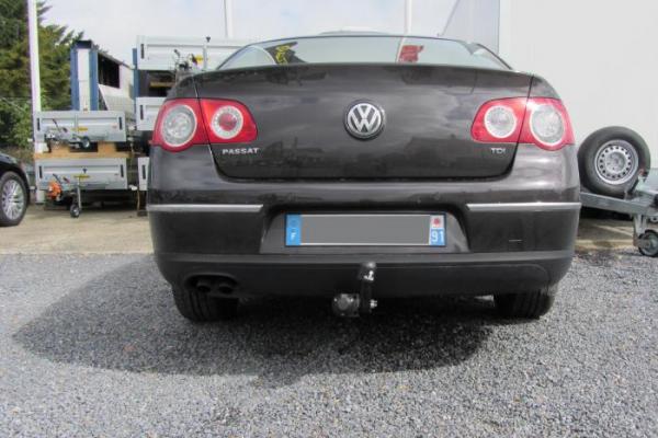 ATTELAGE VOLKSWAGEN PASSAT BERLINE