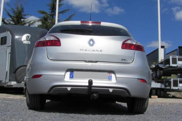 ATTELAGE RENAULT MEGANE 3 BERLINE