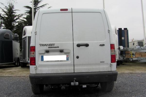 ATTELAGE FORD TRANSIT CONNECT