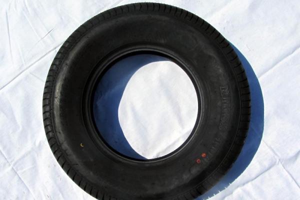 Pneu de remorque 185 x 14 C
