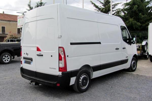 ATTELAGE NISSAN NV 400