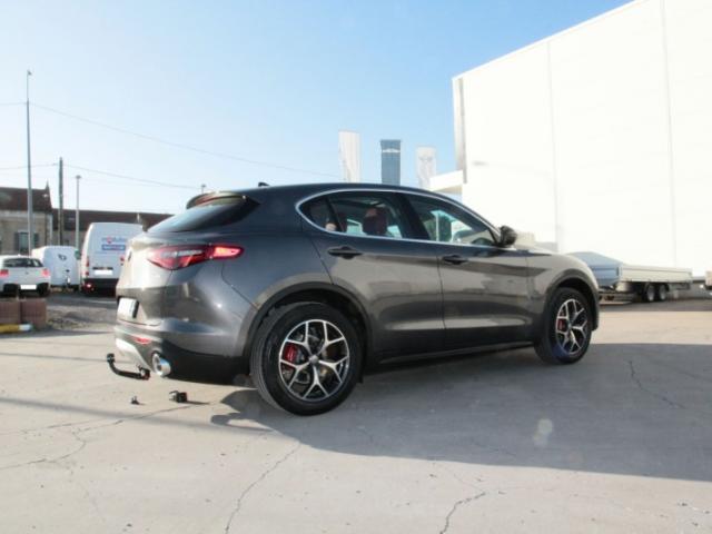 ATTELAGE ALFA ROMEO STELVIO