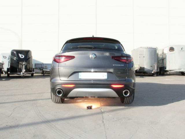 ATTELAGE ALFA ROMEO STELVIO