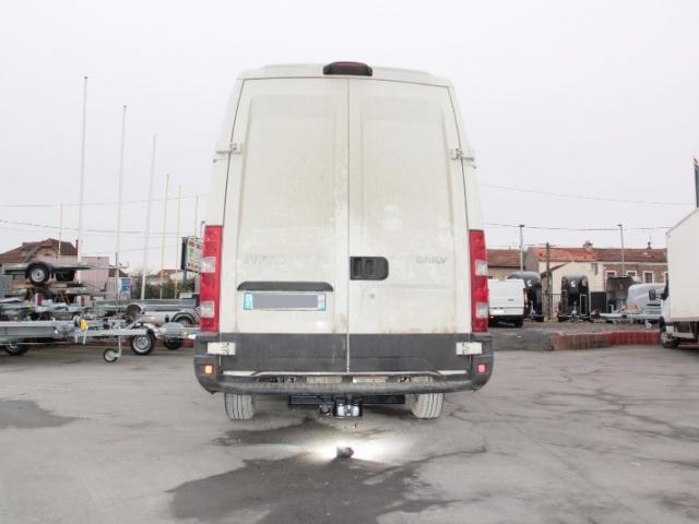 ATTELAGE IVECO DAILY FOURGON