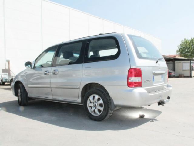 ATTELAGE KIA CARNIVAL