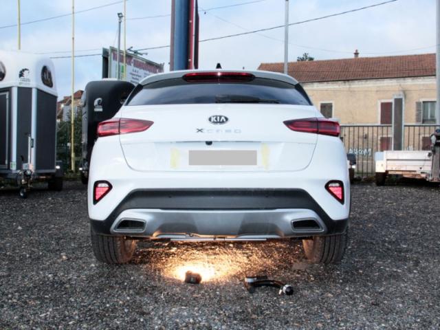 ATTELAGE KIA XCEED HYBRIDE TYPE CD