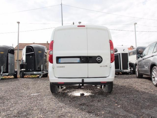 ATTELAGE OPEL COMBO