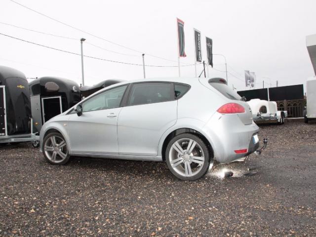 ATTELAGE SEAT LEON 2 FR