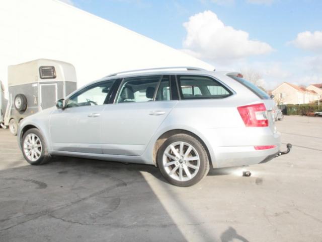 ATTELAGE SKODA OCTAVIA 3 BREAK