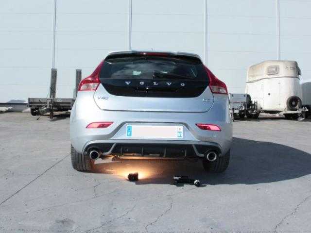 ATTELAGE VOLVO V 40 R DESIGN