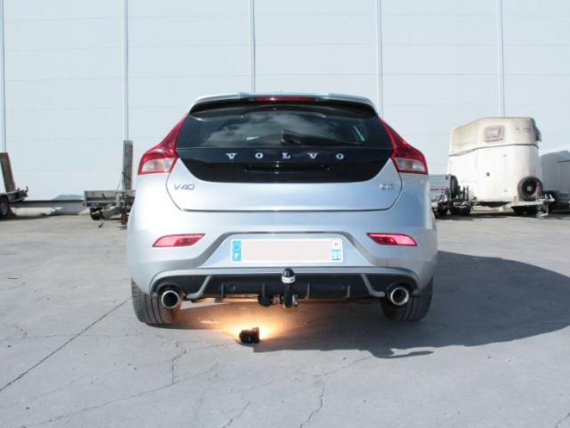 ATTELAGE VOLVO V 40 R DESIGN