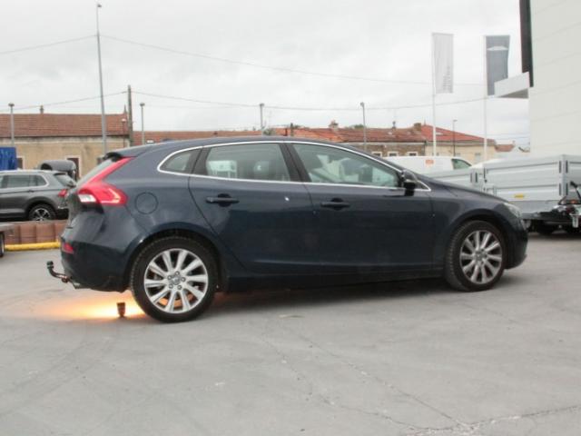 ATTELAGE VOLVO V40