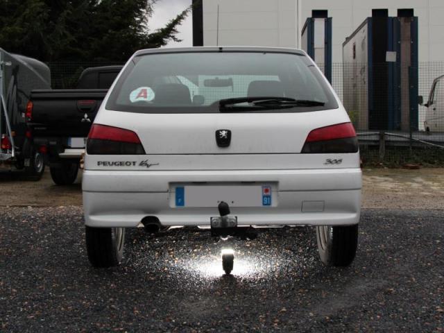 ATTELAGE PEUGEOT 306 BERLINE