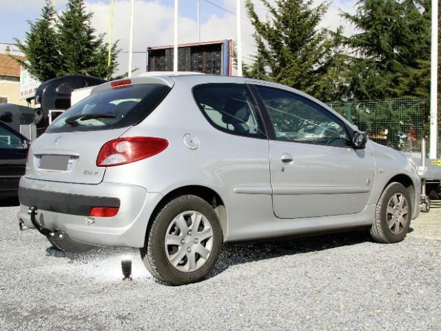 ATTELAGE PEUGEOT 206 +