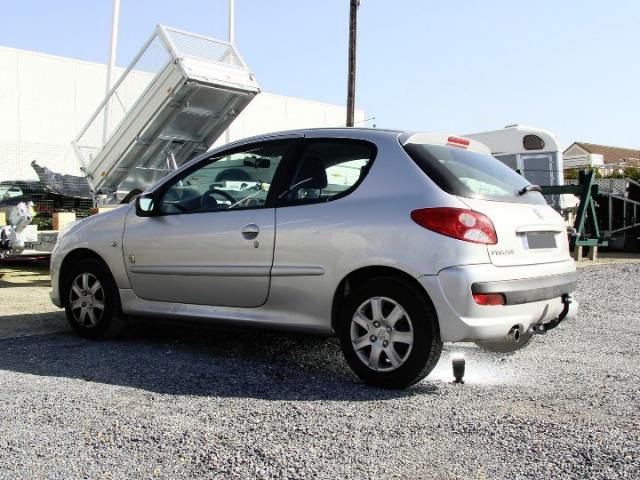 ATTELAGE PEUGEOT 206 +