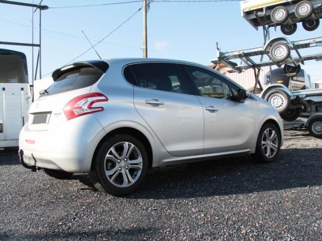 ATTELAGE PEUGEOT 208