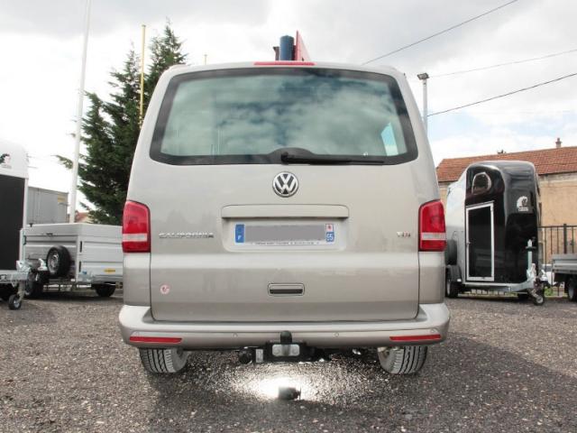 ATTELAGE VOLKSWAGEN TRANSPORTEUR T 5 CALIFORNIA