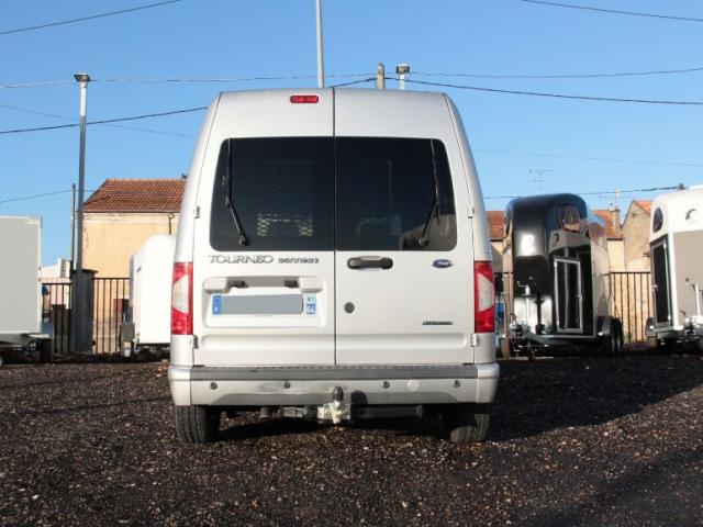 ATTELAGE FORD TOURNEO CONNECT