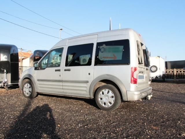 ATTELAGE FORD TOURNEO CONNECT