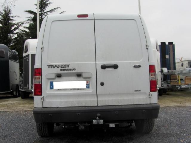 ATTELAGE FORD TRANSIT CONNECT