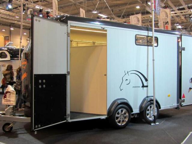 VAN 3 PLACES CHEVAL LIBERTE MINIMAX