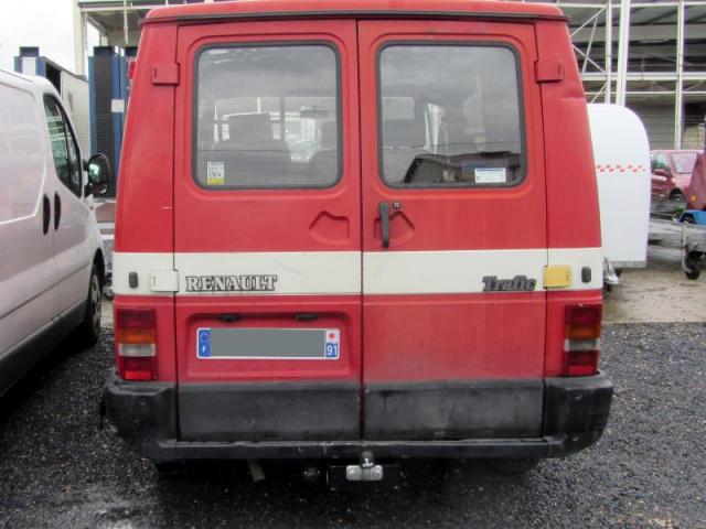 ATTELAGE RENAULT TRAFIC AVANT 2001