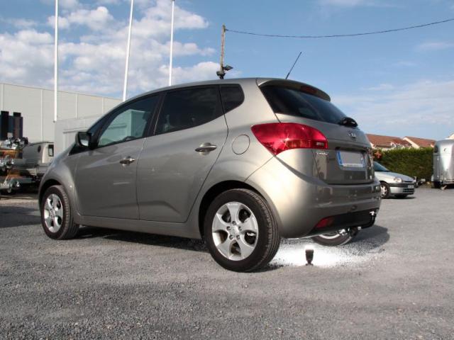 ATTELAGE KIA VENGA