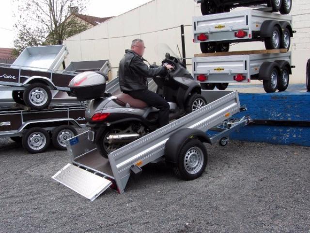 REMORQUE MOTO HUMBAUR 1586