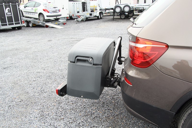 COFFRE SUR ATTELAGE - PLATEFORME POUR PORTE VELOS - WESTFALIA